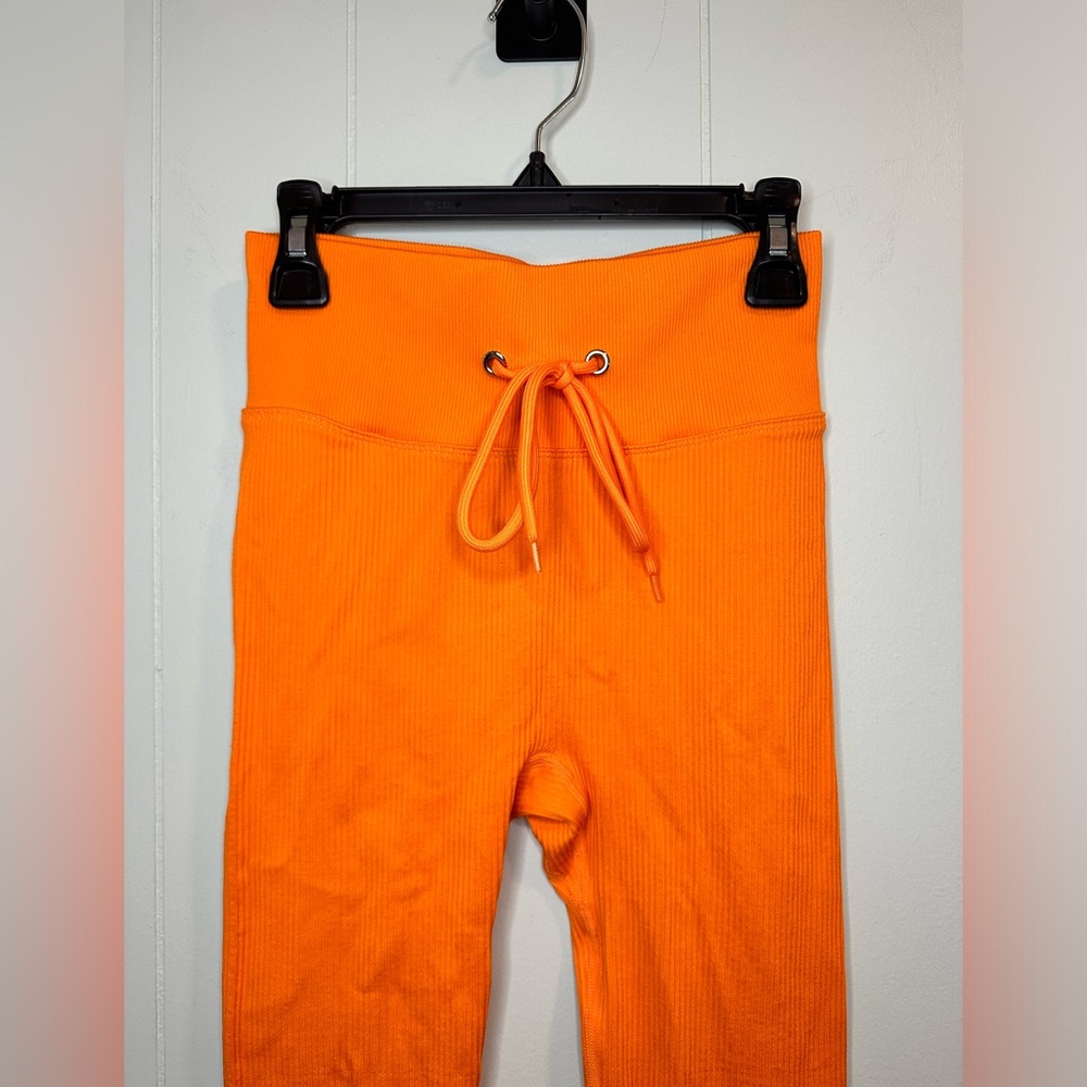 Amazon Drawstring Leggings - Picture 4 of 8